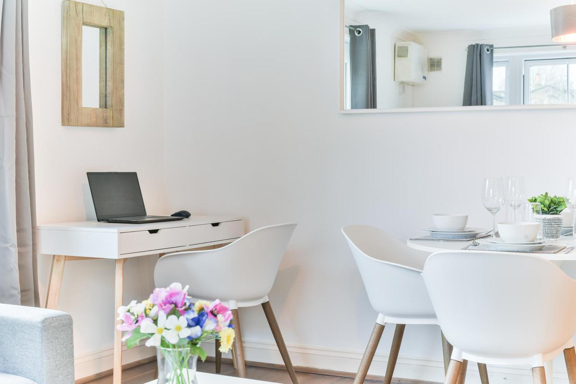 Fantastic Central Line City-Pad! Apartment Londra Exterior foto