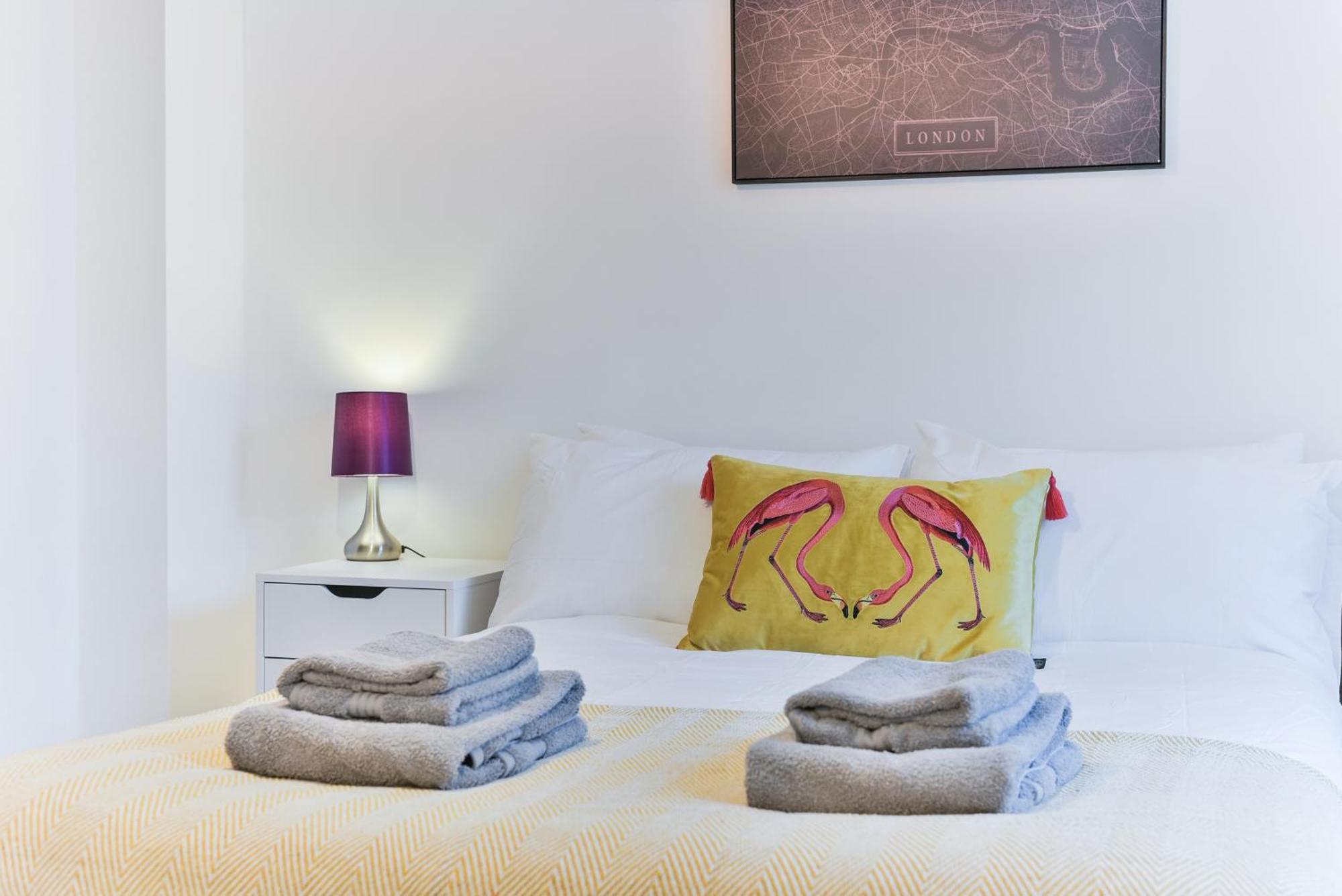 Fantastic Central Line City-Pad! Apartment Londra Exterior foto